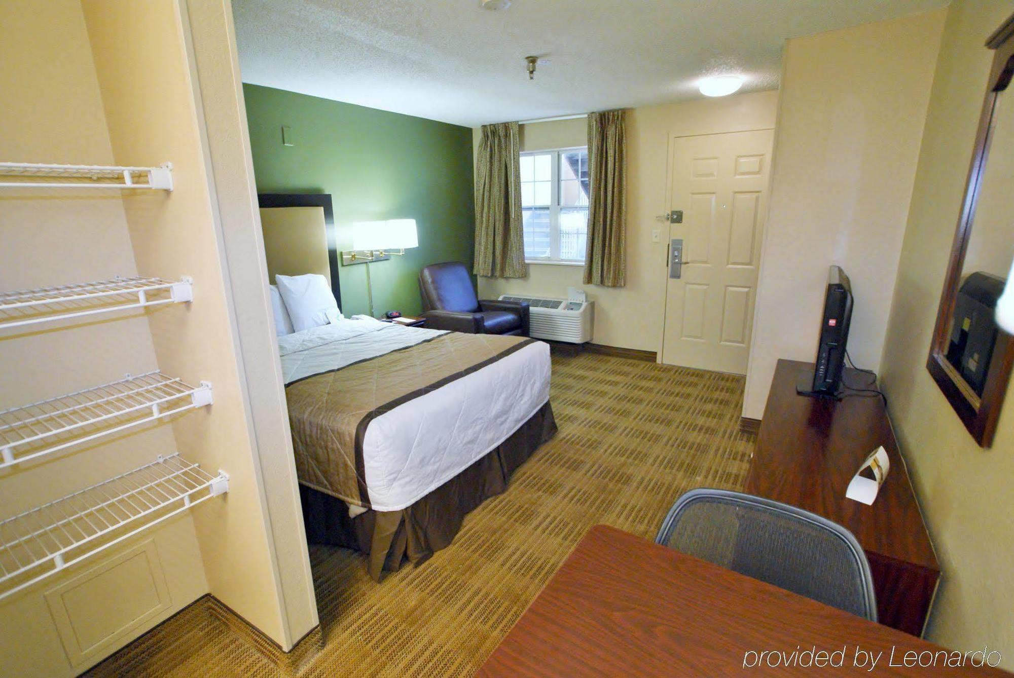 Extended Stay America Select Suites - Columbia - Ft Jackson Exterior photo